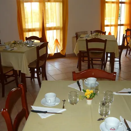 Perdas Antigas Bed & Breakfast Marrubiu